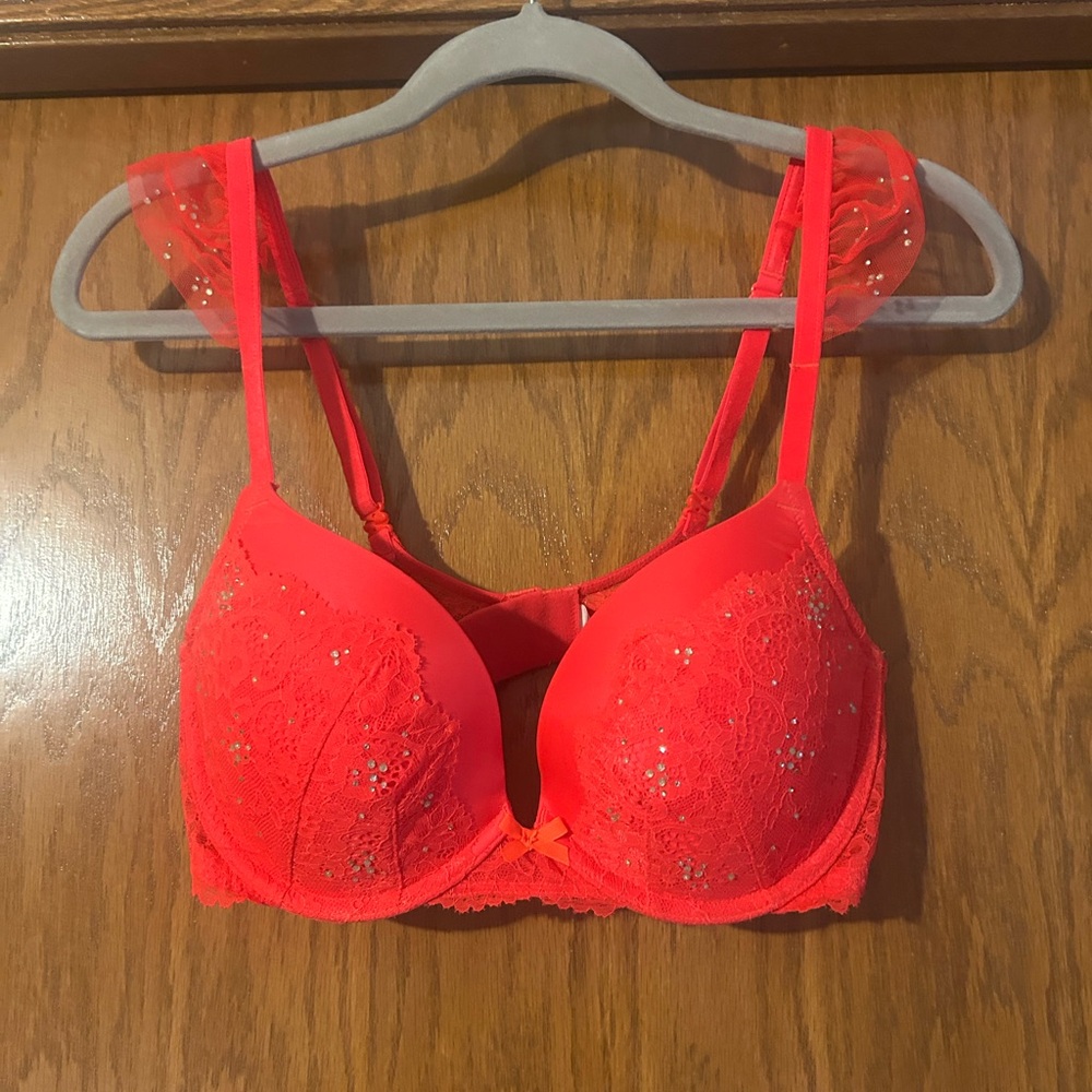 Victoria's Secret Vibrant Red Lace Bra